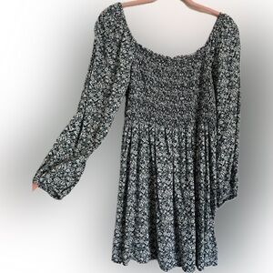 GAP blue floral long sleeve dress